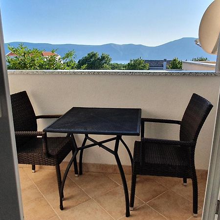 Apartmani Lanterna Krk Town Extérieur photo