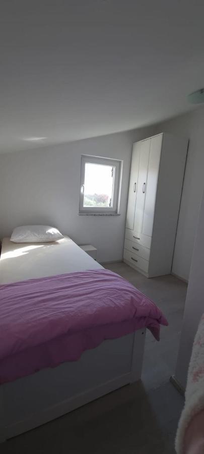 Apartmani Lanterna Krk Town Extérieur photo