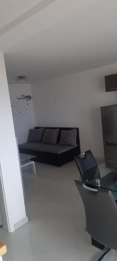 Apartmani Lanterna Krk Town Extérieur photo
