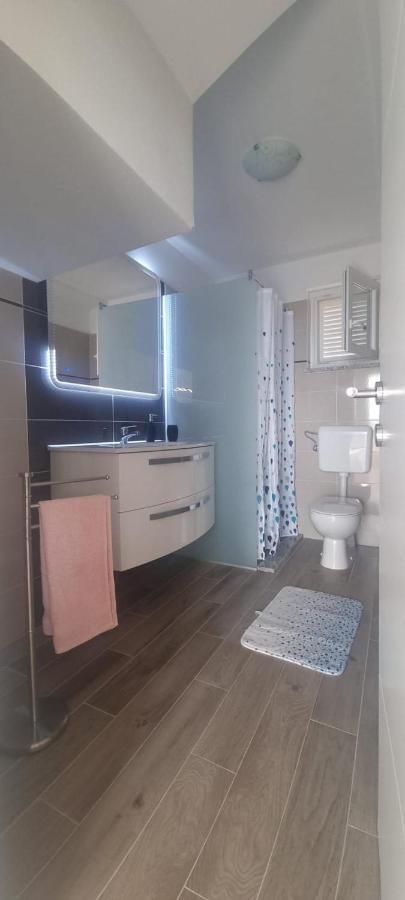 Apartmani Lanterna Krk Town Extérieur photo