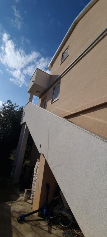 Apartmani Lanterna Krk Town Extérieur photo