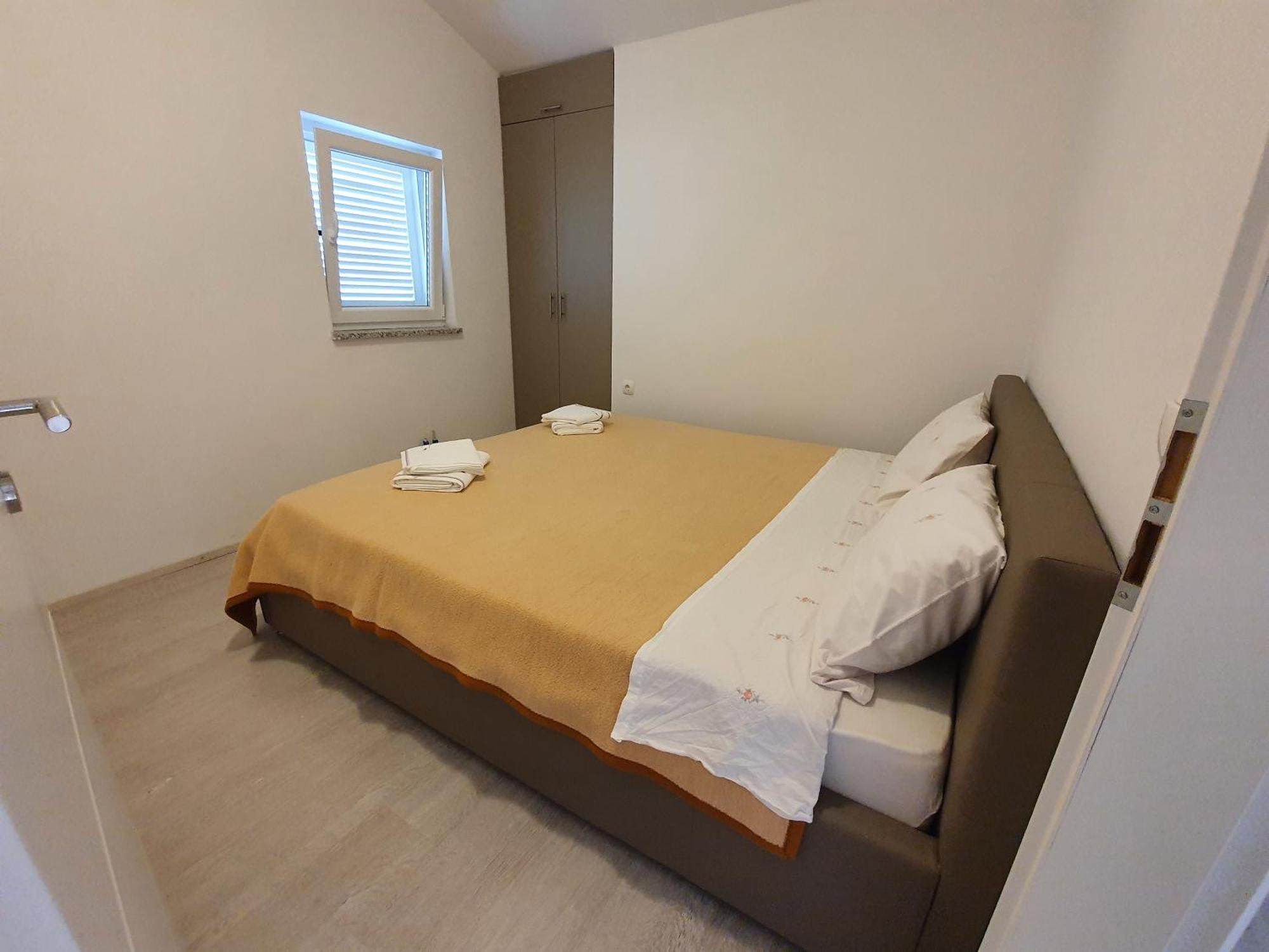 Apartmani Lanterna Krk Town Extérieur photo